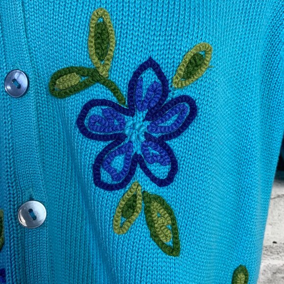 Pendleton Vintage Cardigan Sweater M Blue Floral Embroidered Short Sleeve V-Neck - Picture 4 of 11